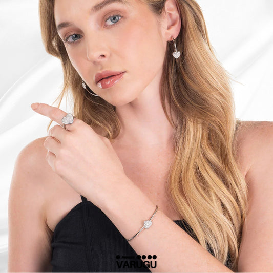 Pulsera plata ajustable dije corazón y cristales