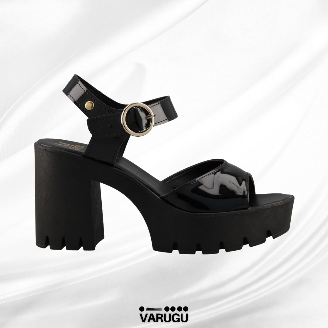 Zapatillas negras tacón grueso