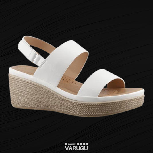 Sandalias blancas de plataforma modernas