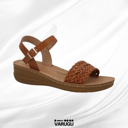 Sandalias con tiras trenzadas color Tan