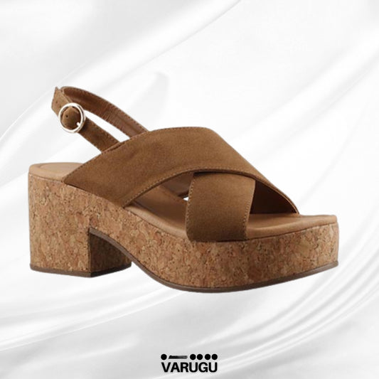 Zapatillas camel de sintético carnaza