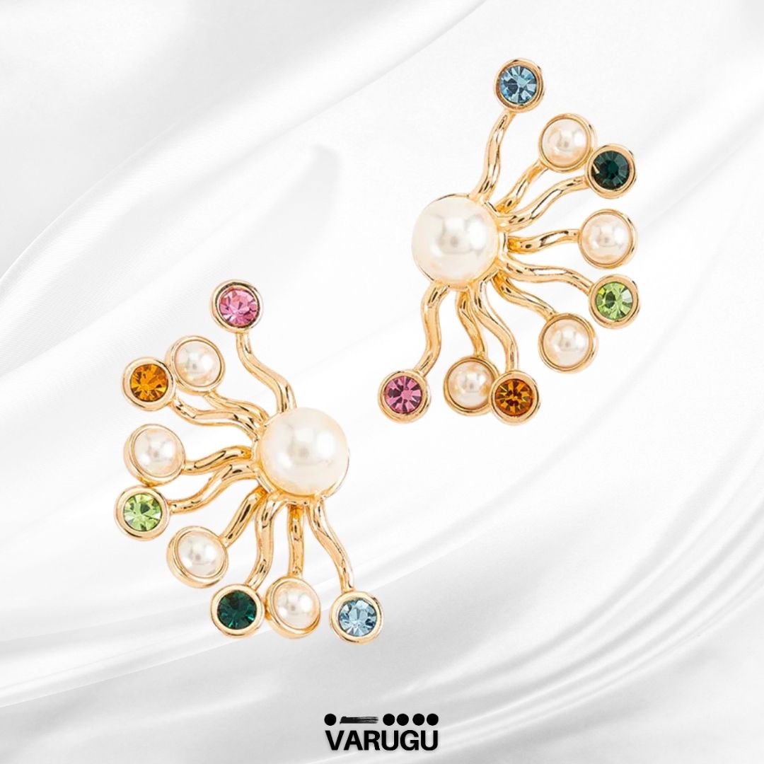 Aretes con perlas con detalles multicolor en baño de oro