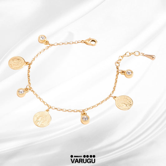 Pulsera con dijes de monedas y piedras baño de oro