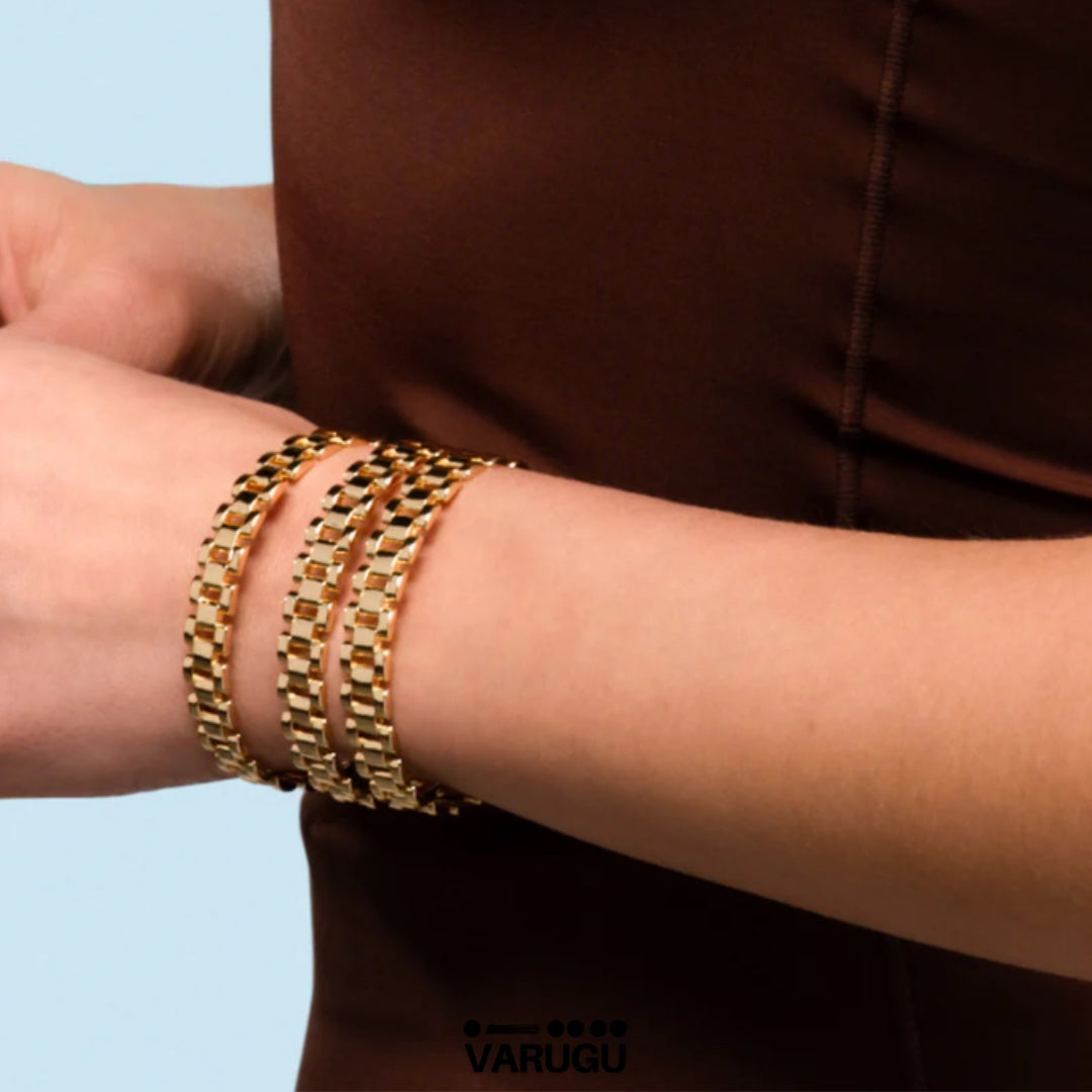 Pulsera rígida en baño de oro