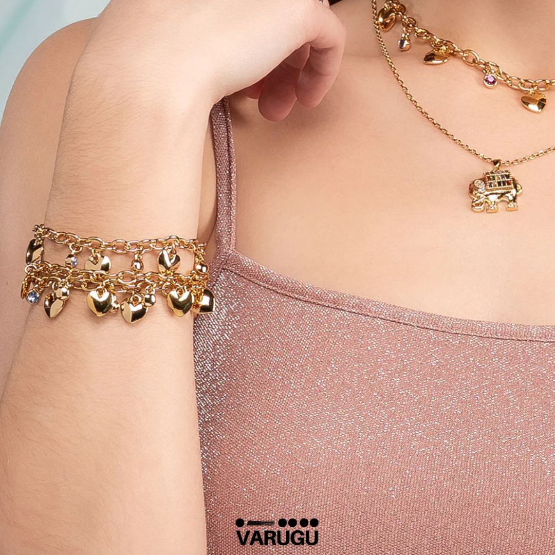 Pulsera con corazones en baño de oro