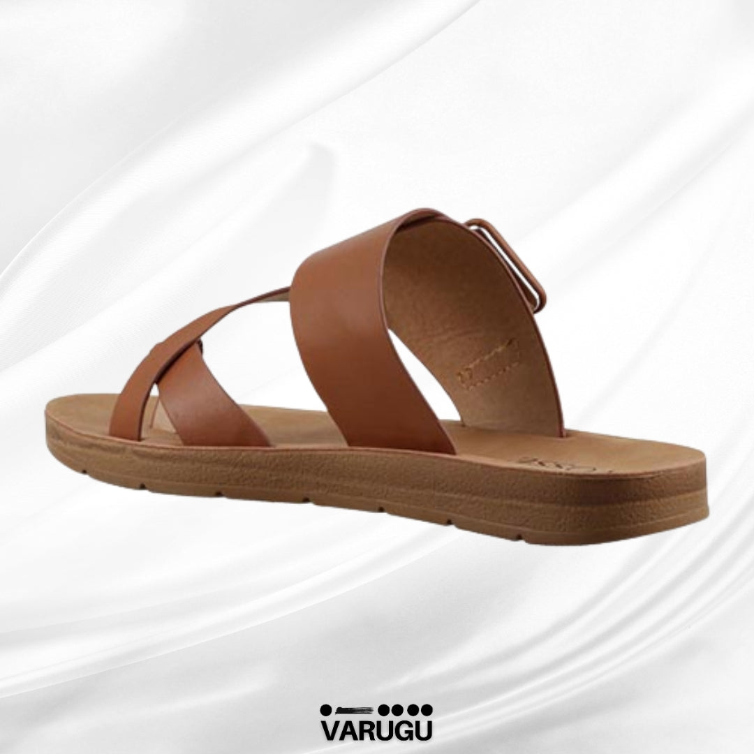 Sandalias con tiras y hebila