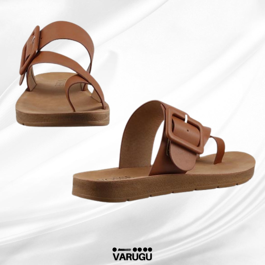 Sandalias con tiras y hebila