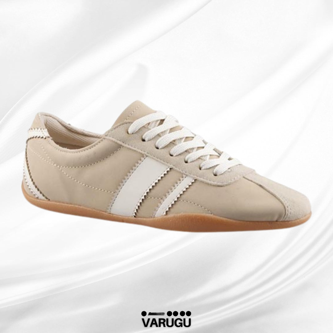 Tenis beige bajos de mujer