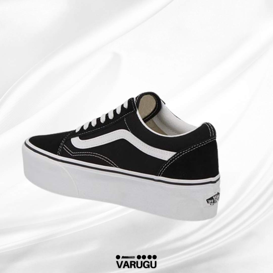 Tenis para mujer VANS de suela alta en color negro