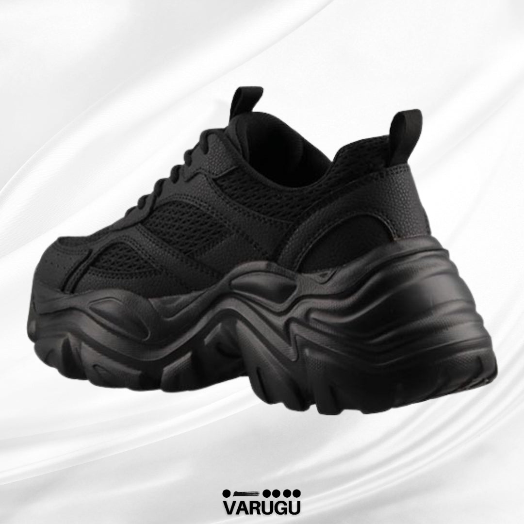 Tenis negros altos de mujer