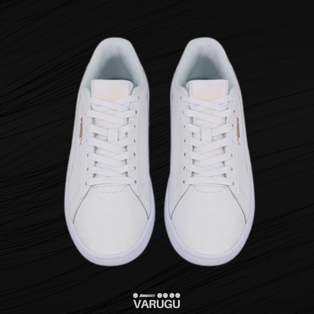 Tenis PUMA blanco con letras doradas dama