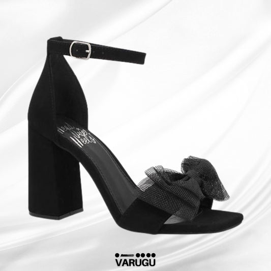 Zapatilla negra moño de tul para mujer