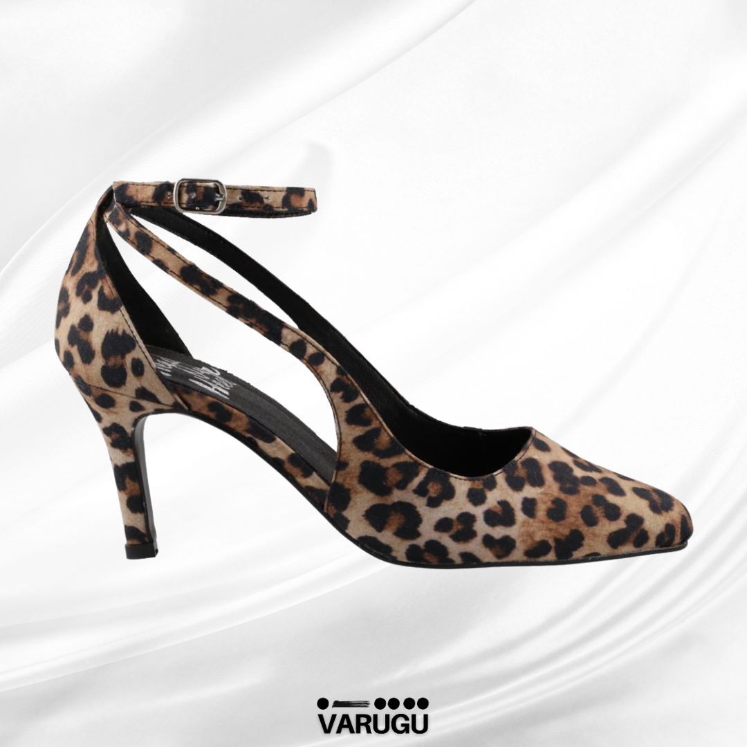 Zapatillas de punta estilo animal print