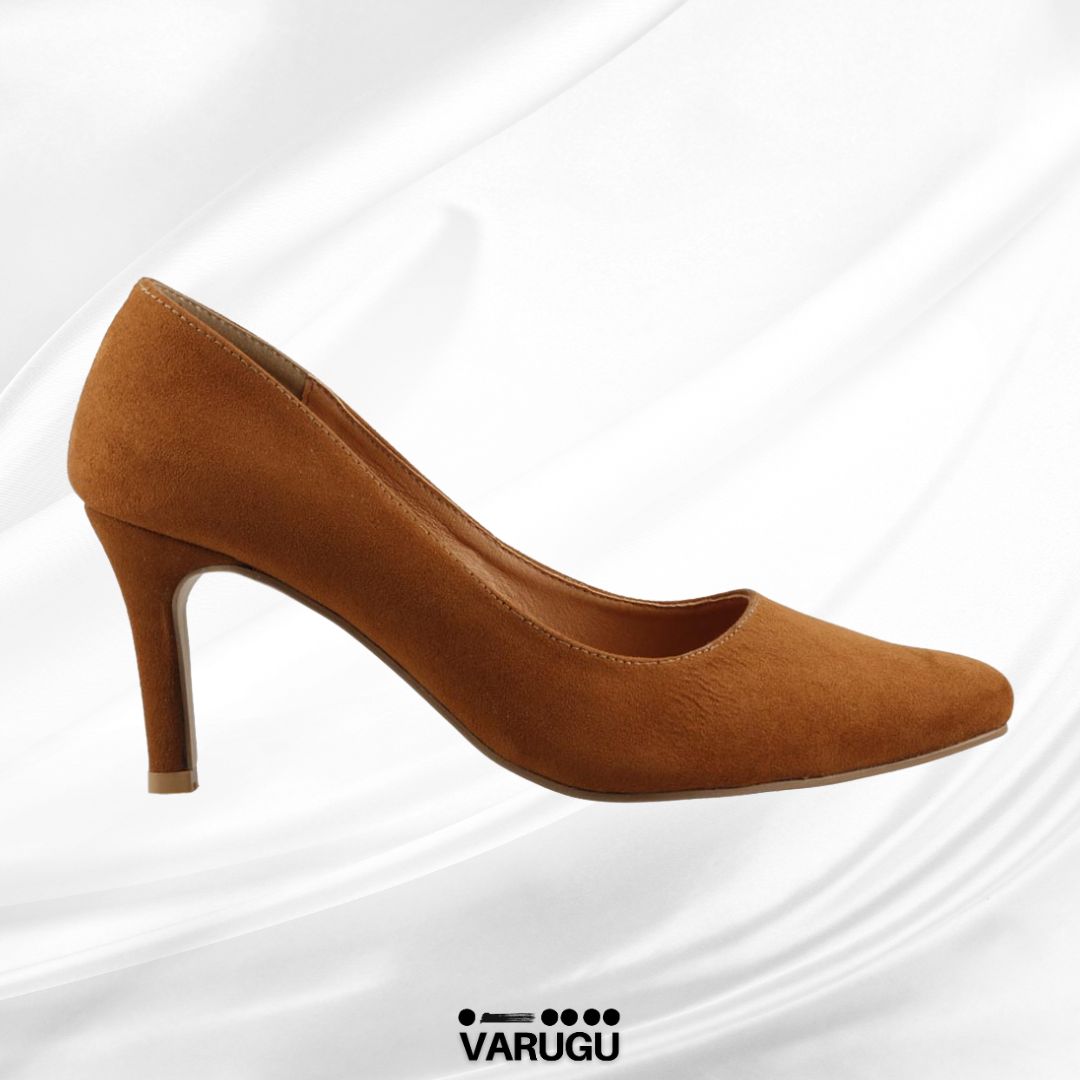 Zapatilla camel de punta fina