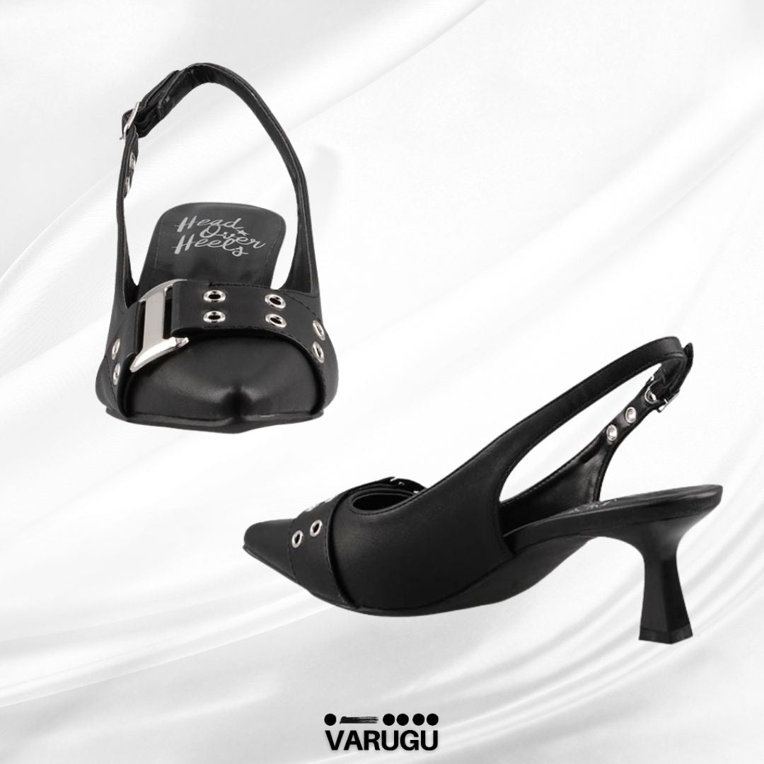 Zapatilla de punta negra con hebilla