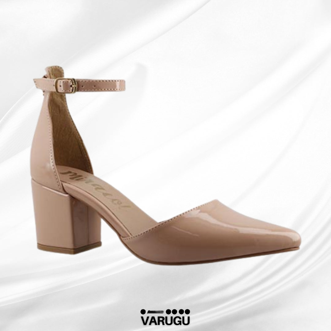 Zapatillas con tacon grueso y punta cerrada