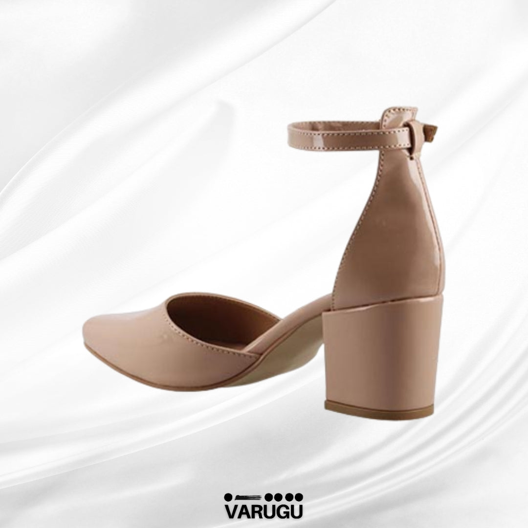 Zapatillas con tacon grueso y punta cerrada