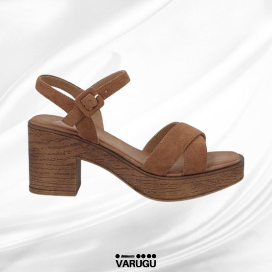 Zapatillas color café ligeras