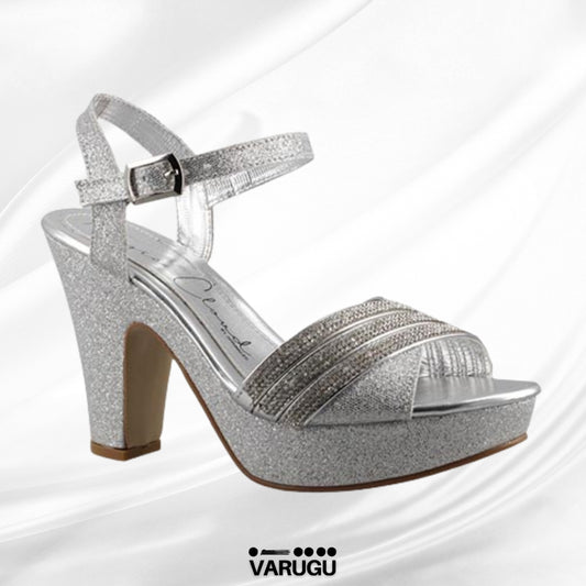 Zapatillas plateadas glamurosas para dama