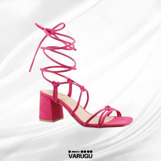 Zapato de tacón color rosa valentino