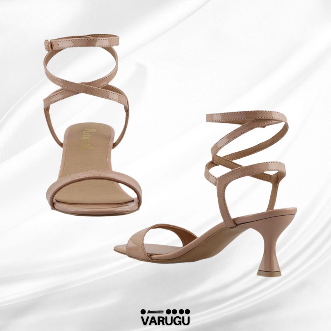 Zapatillas beige bajas con tiras