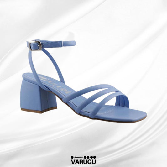Zapatillas azules cielo de tacón con cinto